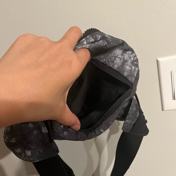 Lululemon Belt Bag - Picture 7 of 10